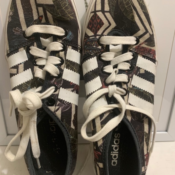 Adidas Sneakers - Picture 2 of 7